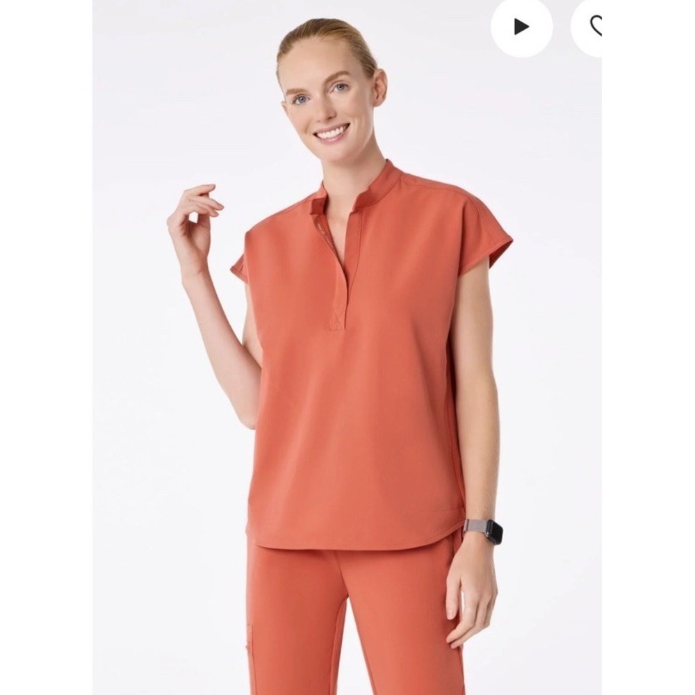 FIGS Women's Rafaela Spiced Cider Oversized Scrub Top Size Xs Po 2525